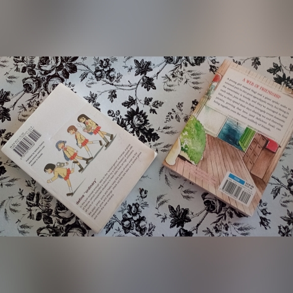 2 Used Manga Books - Picture 3 of 15